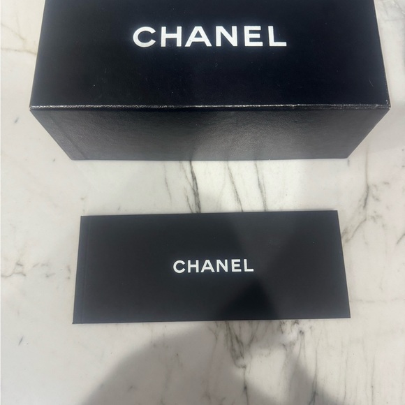 Chanel sunglasses, worn twice on our honeymoon 🙈 - Picture 3 of 8